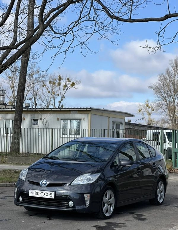 Toyota Prius cena 38500 przebieg: 238000, rok produkcji 2012 z Warszawa małe 79